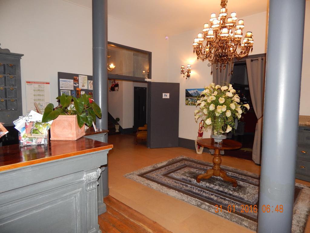Homtel Le Parc Hotel Allevard Exterior foto