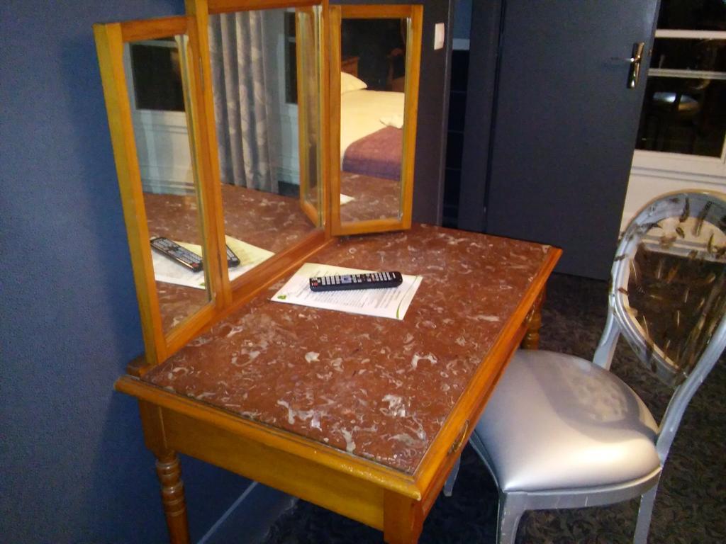 Homtel Le Parc Hotel Allevard Quarto foto