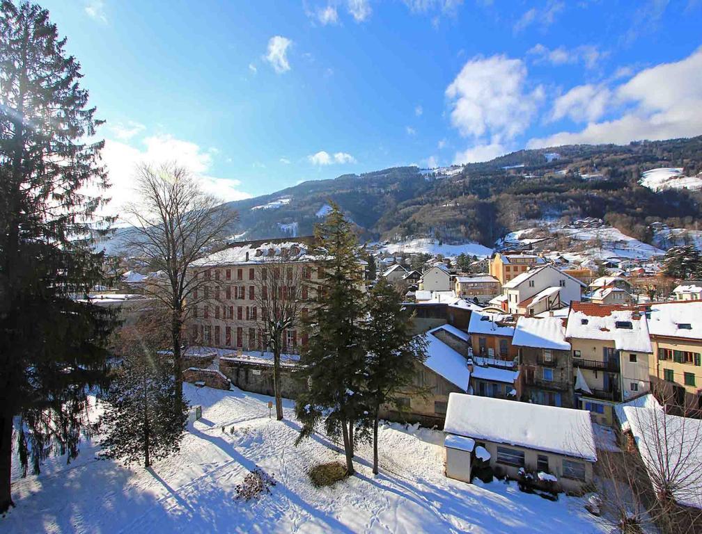 Homtel Le Parc Hotel Allevard Exterior foto